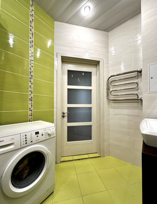 Продам трехкомнатную (3-комн.) квартиру, Коминтерна ул, 139, Нижний Новгород г