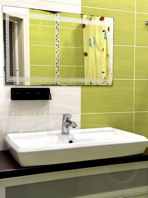 Продам трехкомнатную (3-комн.) квартиру, Коминтерна ул, 139, Нижний Новгород г