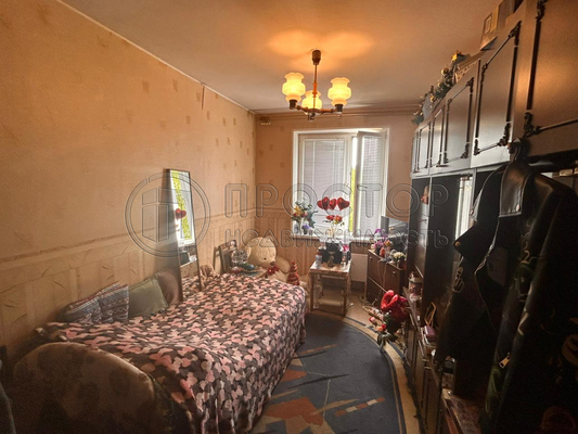 Продам трехкомнатную (3-комн.) квартиру, Молостовых ул, 14к1, Москва г