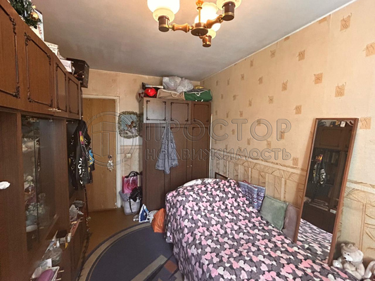 Продам трехкомнатную (3-комн.) квартиру, Молостовых ул, 14к1, Москва г