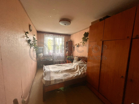 Продам трехкомнатную (3-комн.) квартиру, Молостовых ул, 14к1, Москва г