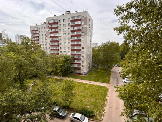 Продам трехкомнатную (3-комн.) квартиру, Молостовых ул, 14к1, Москва г