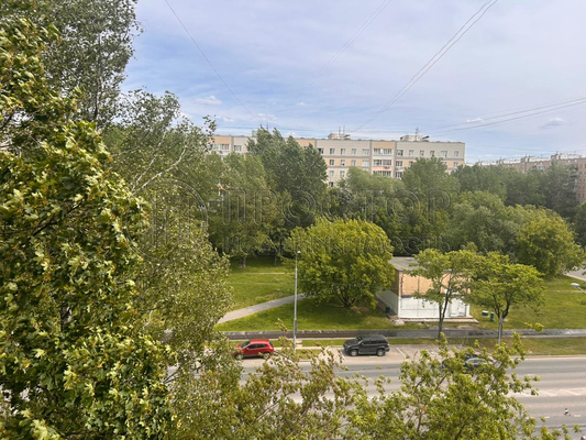 Продам трехкомнатную (3-комн.) квартиру, Молостовых ул, 14к1, Москва г
