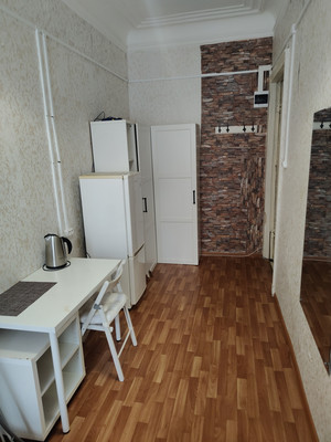 Продам комнату в 8-комн. квартире, 6-я Советская ул, 5, Санкт-Петербург г