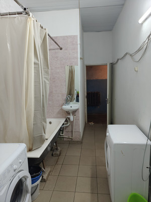 Продам комнату в 8-комн. квартире, 6-я Советская ул, 5, Санкт-Петербург г