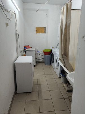 Продам комнату в 8-комн. квартире, 6-я Советская ул, 5, Санкт-Петербург г