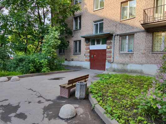 Продам двухкомнатную (2-комн.) квартиру, Елизарова пр-кт, 35, Санкт-Петербург г