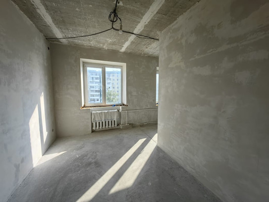 Продам трехкомнатную (3-комн.) квартиру, М.Горького ул, 143, Волгодонск г