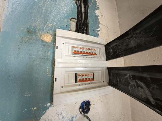 Продам трехкомнатную (3-комн.) квартиру, М.Горького ул, 143, Волгодонск г