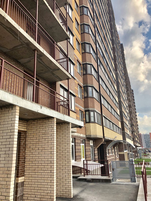 Продам однокомнатную (1-комн.) квартиру, Воронцовский б-р, 17, Мурино п