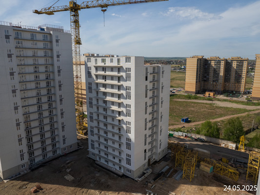 Продам двухкомнатную (2-комн.) квартиру, Норильская ул, 40, Красноярск г