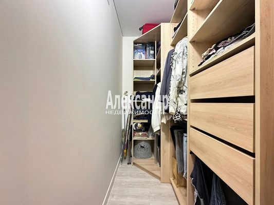 Продам однокомнатную (1-комн.) квартиру, Дальневосточный пр-кт, 19к1, Санкт-Петербург г