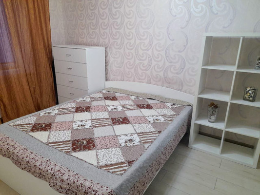 Продам двухкомнатную (2-комн.) квартиру, Тыныч ул, 8, Казань г