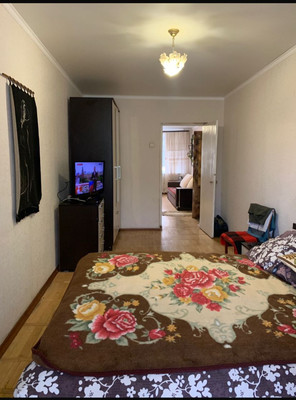 Продам двухкомнатную (2-комн.) квартиру, Чернышевского ул, 1кб, Армавир г