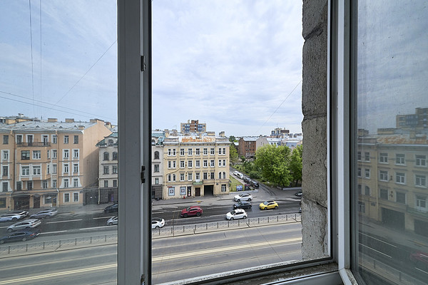Продам многокомнатную квартиру, Лиговский пр-кт, 237, Санкт-Петербург г