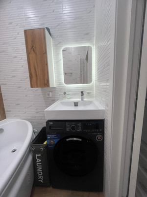 Продам двухкомнатную (2-комн.) квартиру, Котанова ул, 2к1, Новороссийск г