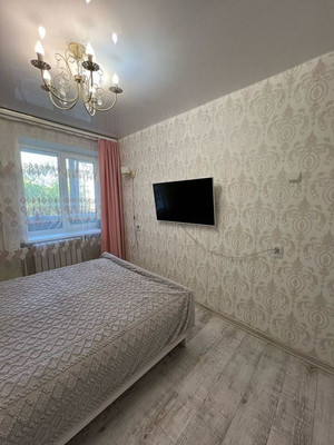 Продам трехкомнатную (3-комн.) квартиру, Куйбышева ул, 171, Калининград г