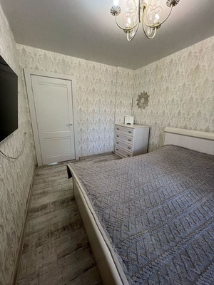 Продам трехкомнатную (3-комн.) квартиру, Куйбышева ул, 171, Калининград г