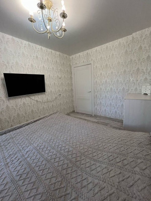 Продам трехкомнатную (3-комн.) квартиру, Куйбышева ул, 171, Калининград г