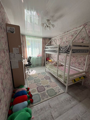 Продам трехкомнатную (3-комн.) квартиру, Куйбышева ул, 171, Калининград г