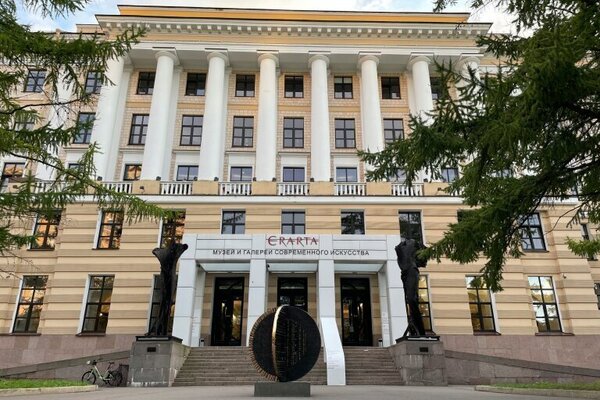 Продам двухкомнатную (2-комн.) квартиру (долевое), Лейтенанта Шмидта наб, Санкт-Петербург г