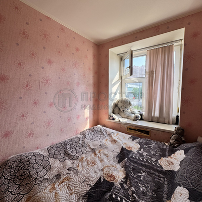 Продам двухкомнатную (2-комн.) квартиру, Нахимовский пр-кт, 42, Москва г