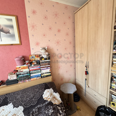 Продам двухкомнатную (2-комн.) квартиру, Нахимовский пр-кт, 42, Москва г