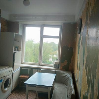 Продам трехкомнатную (3-комн.) квартиру, 2-я Комсомольская ул, 40к1, Санкт-Петербург г