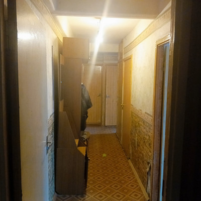Продам трехкомнатную (3-комн.) квартиру, 2-я Комсомольская ул, 40к1, Санкт-Петербург г