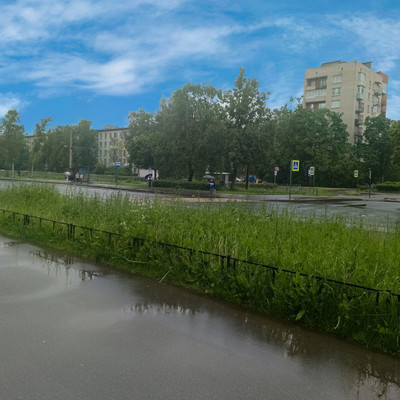 Продам трехкомнатную (3-комн.) квартиру, 2-я Комсомольская ул, 40к1, Санкт-Петербург г