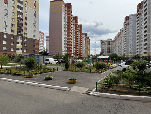 Продам однокомнатную (1-комн.) квартиру, Станке Димитрова пр-кт, 65, Брянск г