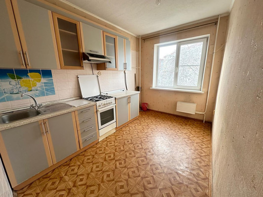 Продам трехкомнатную (3-комн.) квартиру, Зорге ул, 27/1, Ростов-на-Дону г