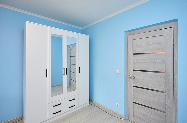 Продам трехкомнатную (3-комн.) квартиру, Испытателей пр-кт, 24ак1, Санкт-Петербург г
