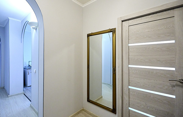 Продам трехкомнатную (3-комн.) квартиру, Испытателей пр-кт, 24ак1, Санкт-Петербург г