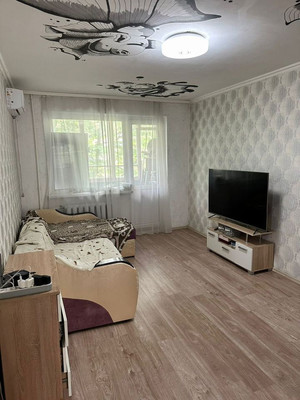 Продам двухкомнатную (2-комн.) квартиру, 2-я Краснодарская ул, 155/2, Ростов-на-Дону г
