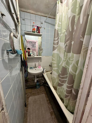 Продам двухкомнатную (2-комн.) квартиру, 2-я Краснодарская ул, 155/2, Ростов-на-Дону г
