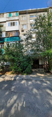 Продам двухкомнатную (2-комн.) квартиру, 2-я Краснодарская ул, 90, Ростов-на-Дону г