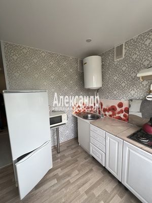 Продам однокомнатную (1-комн.) квартиру, Железнодорожная ул, 17, Каннельярви п. ж/д ст.