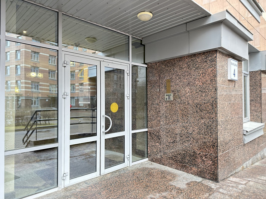 Продам двухкомнатную (2-комн.) квартиру, Пионерская ул, 50, Санкт-Петербург г