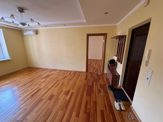 Продам двухкомнатную (2-комн.) квартиру, Мильчакова ул, 45, Ростов-на-Дону г
