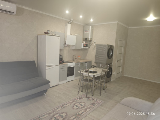 Продам однокомнатную (1-комн.) квартиру, Жолоба ул, 2, Супсех с
