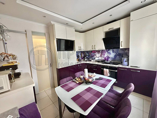 Продам трехкомнатную (3-комн.) квартиру, Клязьминская ул, 11к2, Москва г