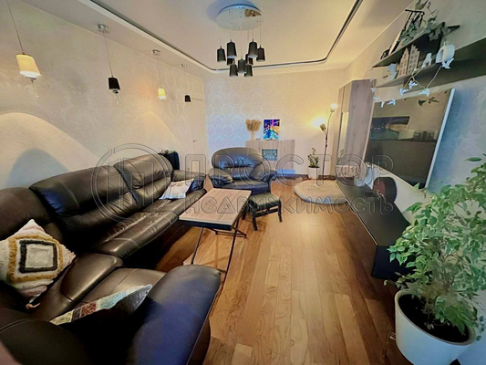 Продам трехкомнатную (3-комн.) квартиру, Клязьминская ул, 11к2, Москва г