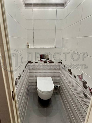 Продам трехкомнатную (3-комн.) квартиру, Клязьминская ул, 11к2, Москва г
