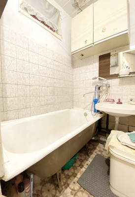 Продам двухкомнатную (2-комн.) квартиру, Серпуховская ул, 115, Липицы с