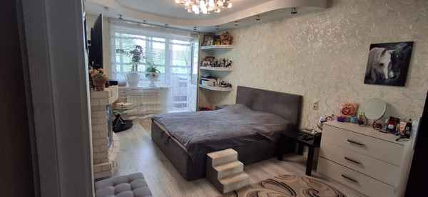 Продам трехкомнатную (3-комн.) квартиру, Кораблестроителей пр-кт, 32, Нижний Новгород г