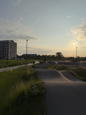 Продам трехкомнатную (3-комн.) квартиру, Вересова ул, 7к2, Великий Новгород г