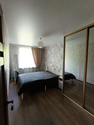 Продам трехкомнатную (3-комн.) квартиру, Шмидта ул, 20, Иркутск г