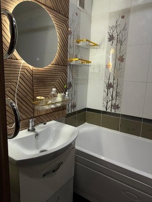 Продам трехкомнатную (3-комн.) квартиру, Шмидта ул, 20, Иркутск г