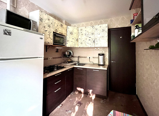Продам однокомнатную (1-комн.) квартиру, Болотниковская ул, 40к2, Москва г
